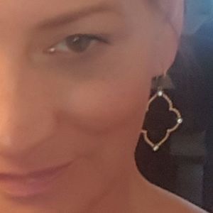 Meet your Posher, Cynthia